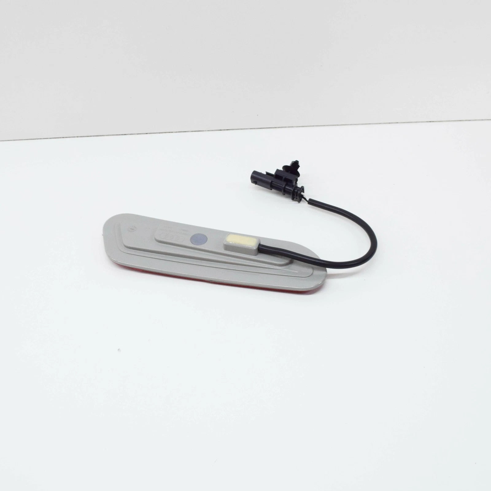 NEW AUDI R8 4S FRONT LEFT REFLECTOR 4S0945071B 2018 ORIGINAL