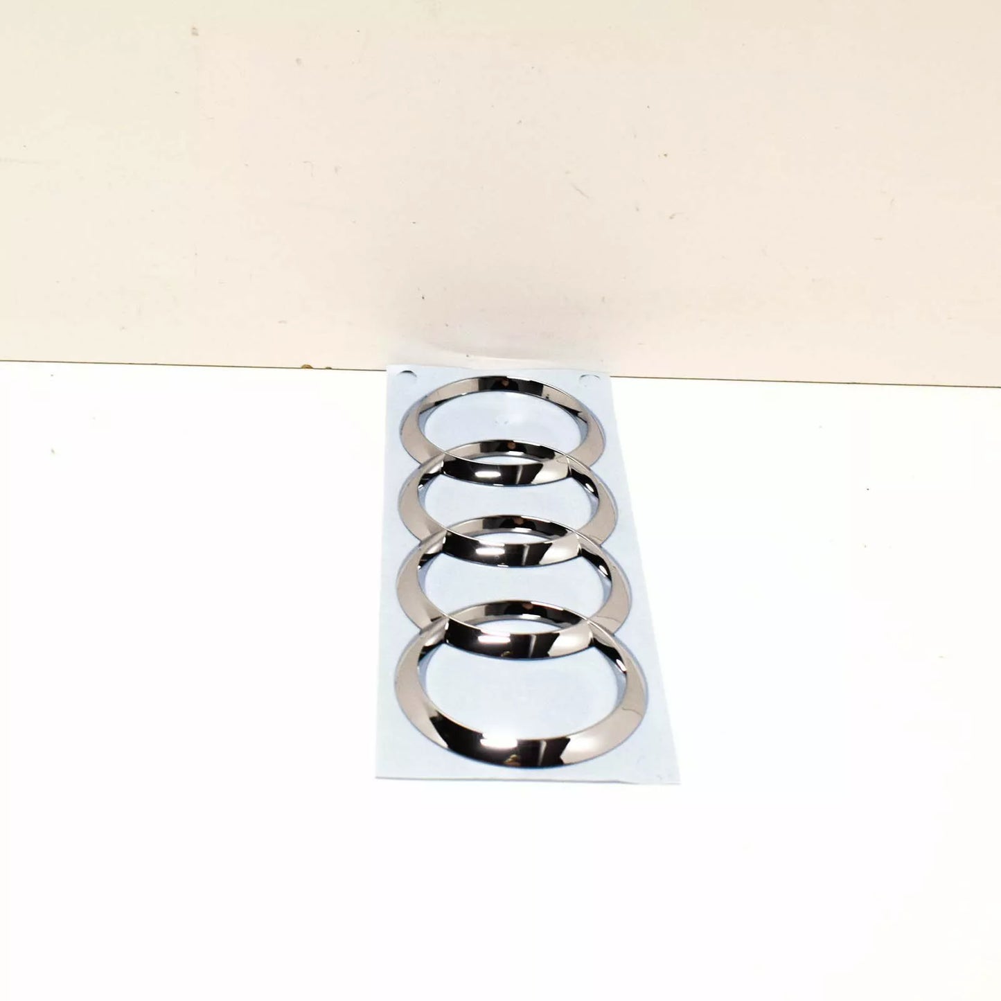 NEW AUDI A4 B9 BOOTLID BADGE 8W98537422ZZ 2017