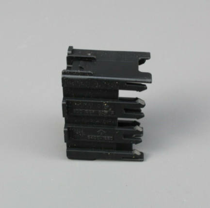 new audi a3 cabrio 8v engine bay 3 point relay plate 5q0937507a original
