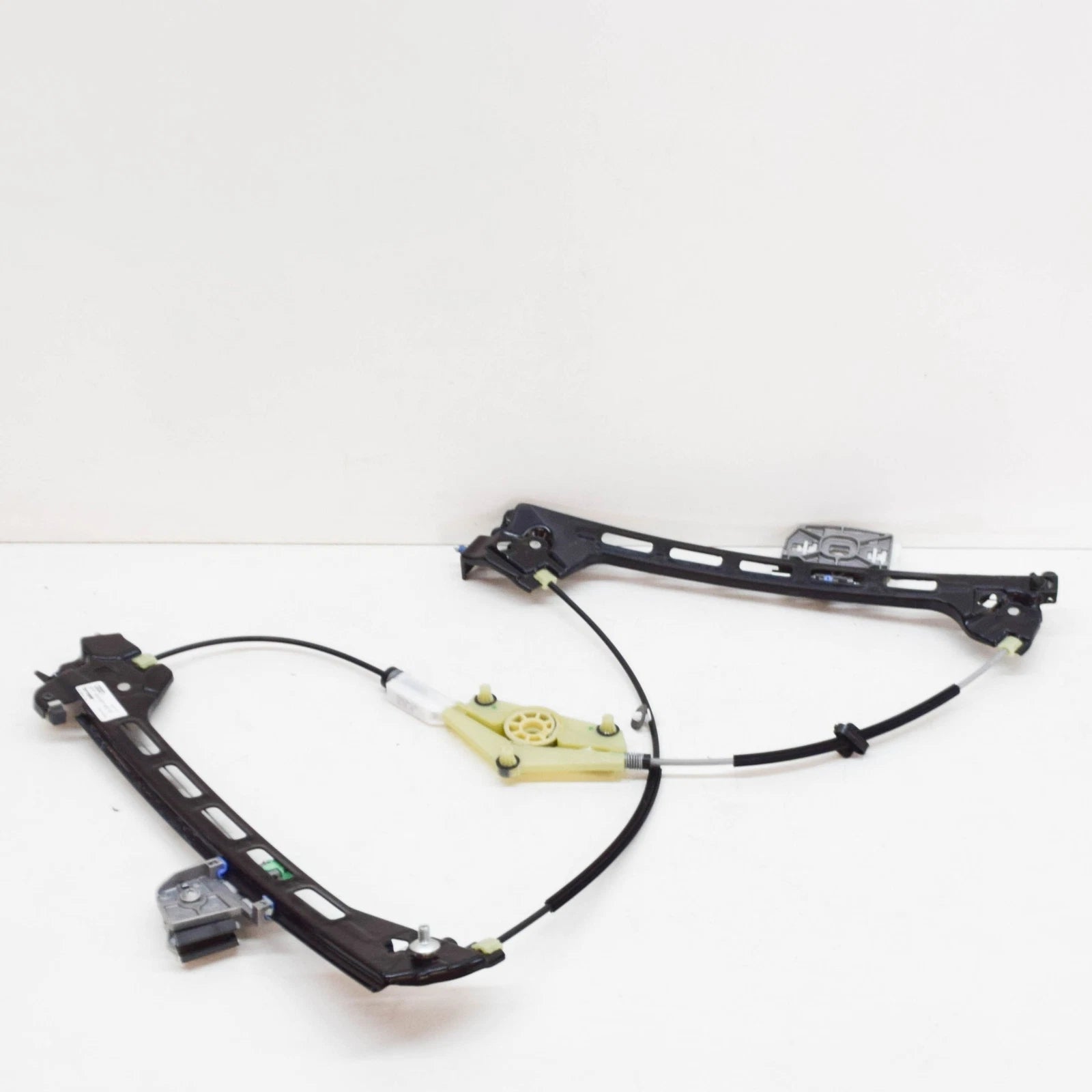 NEW AUDI R8 42 FRONT DOOR WINDOW GLASS LIFTER 420837461B ORIGINAL