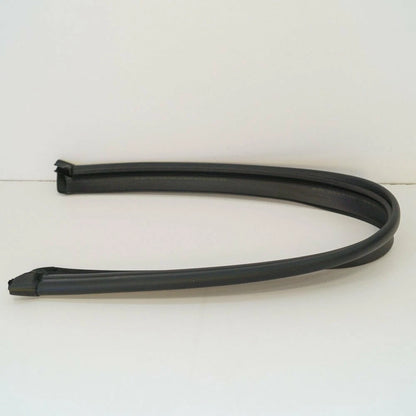 NEW BMW 5 F10 ENGINE BONNET SEAL 51767206521 7206521 ORIGINAL