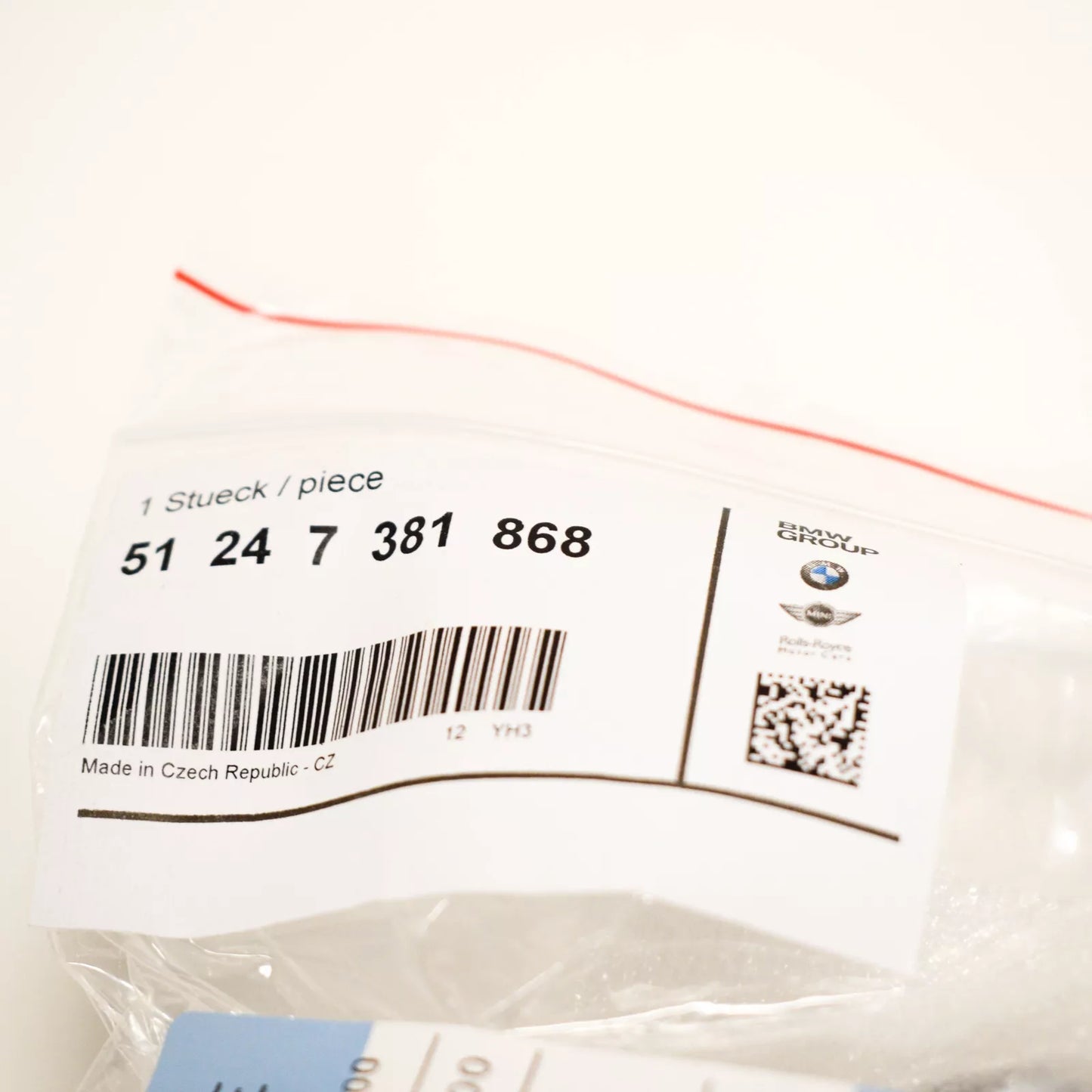 NEW BMW 5 G30 REAR TAILGATE BOOT LID HANDLE 51247381868 ORIGINAL