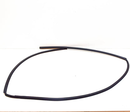 NEW BMW 3 COMPACT E46 EXTERIOR WINDSHIELD MOULDING TRIM 51318252386 ORIGINAL