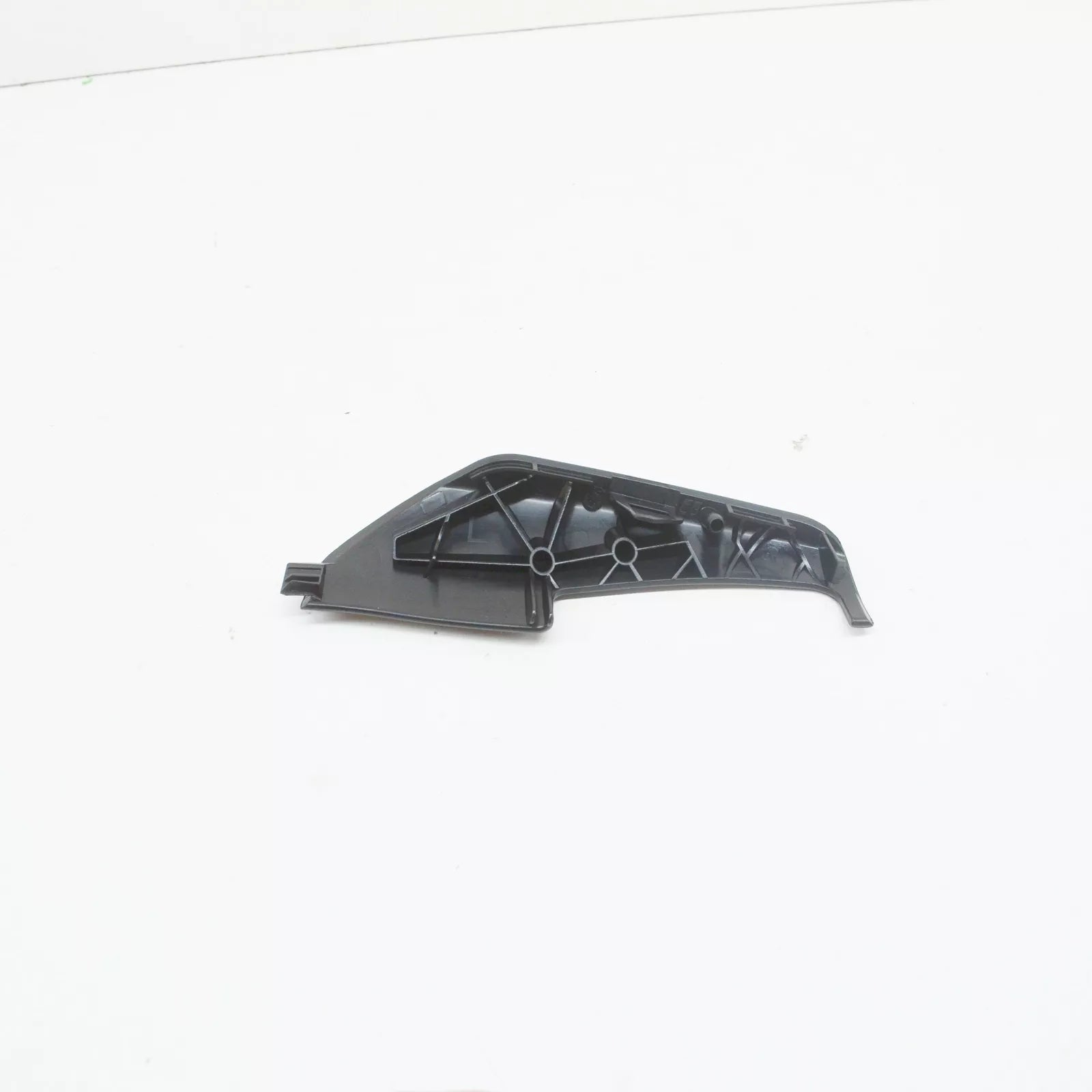 NEW BMW 3 COUPE E92 FRONT LEFT SEAT BELT CATCH COVER 52106979637 6979637