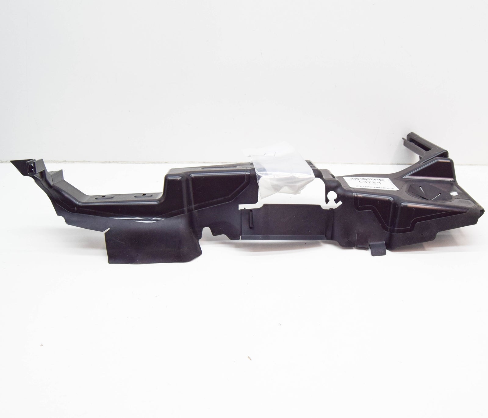 NEW AUDI Q2 GA RIGHT RADIATOR AIR DUCT 81A121284R ORIGINAL