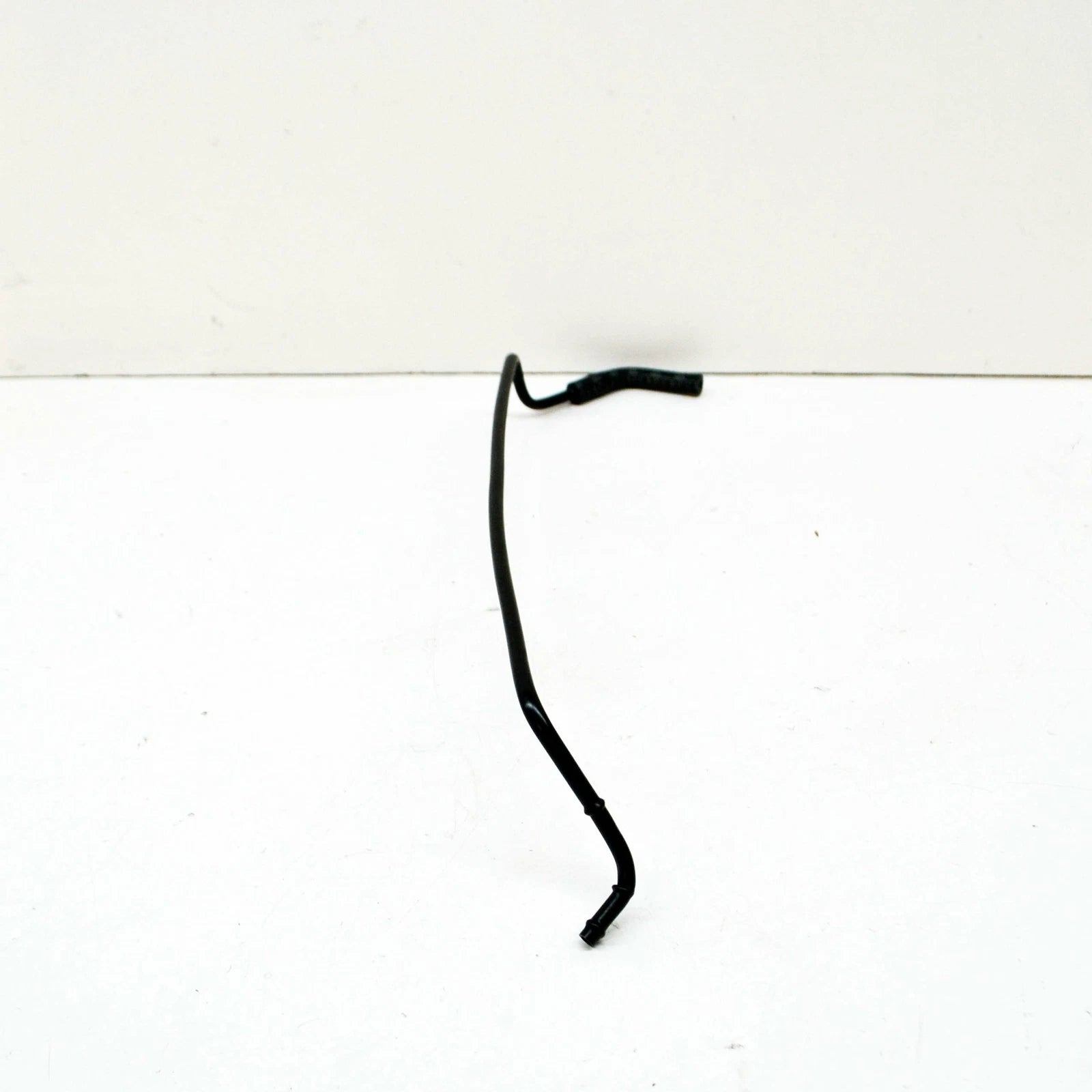 NEW AUDI A6 C7 RIGHT VACUUM PIPE 079131055CQ ORIGINAL