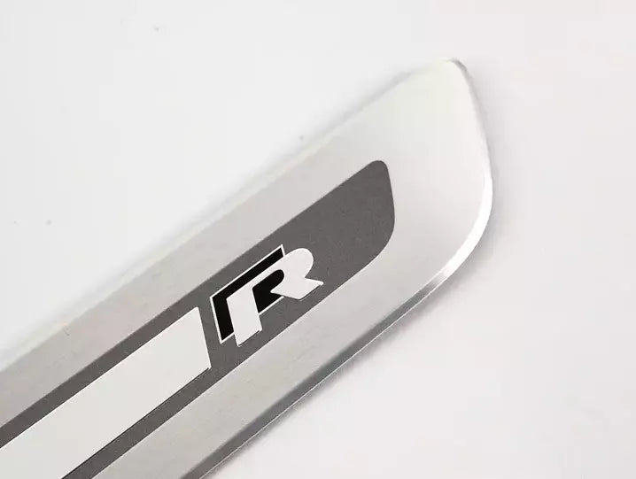 NEW VOLKSWAGEN GOLF MK6 FRONT DOOR SILL TRIM 'R' 5K3853537BHE1 ORIGINAL