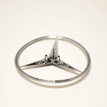 NEW MB E W211 REAR TAILGATE TRUNK BOOT LID EMBLEM BADGE A2117580158 ORIGINAL