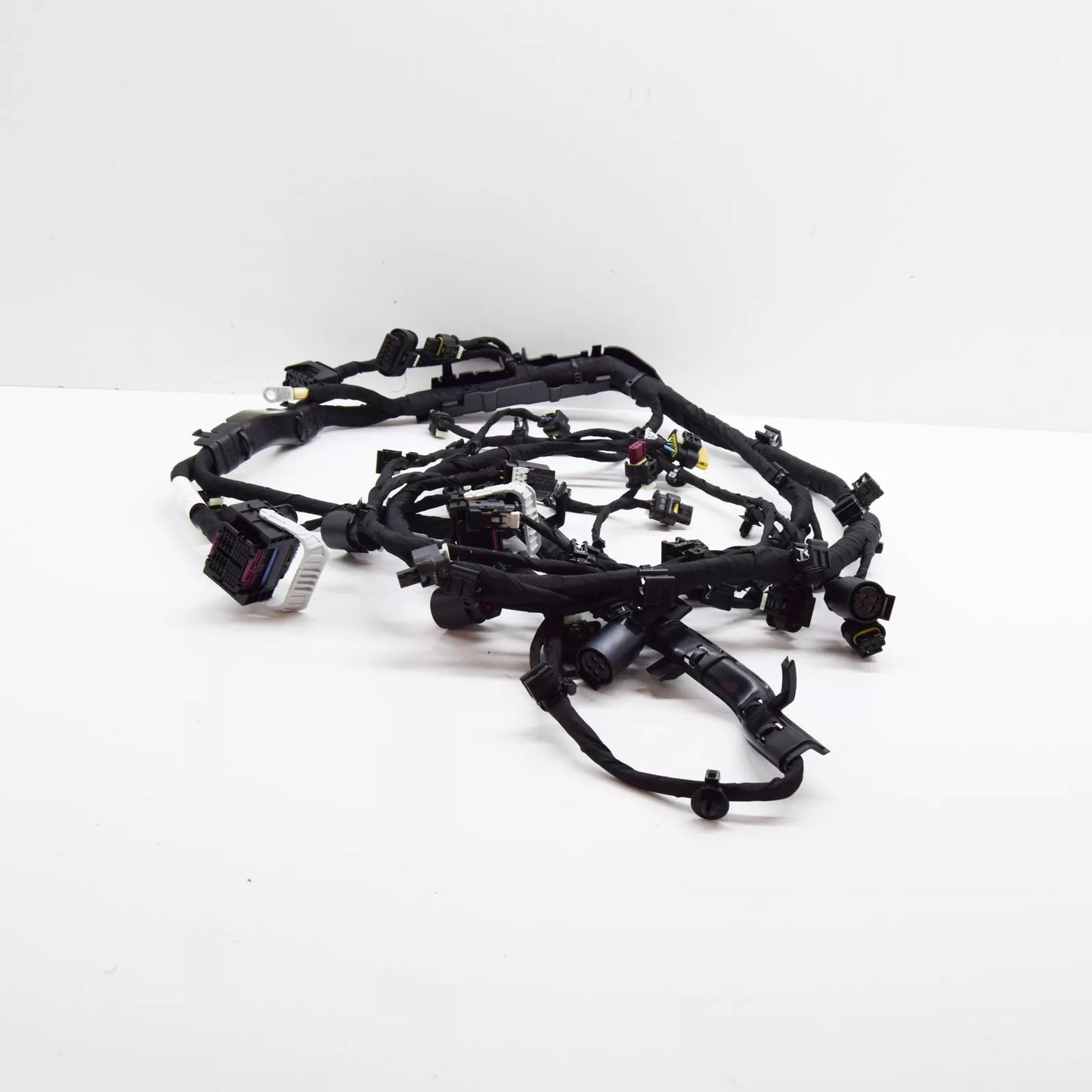 NEW MERCEDES-BENZ S W222 ENGINE WIRING HARNESS A2561507100 ORIGINAL