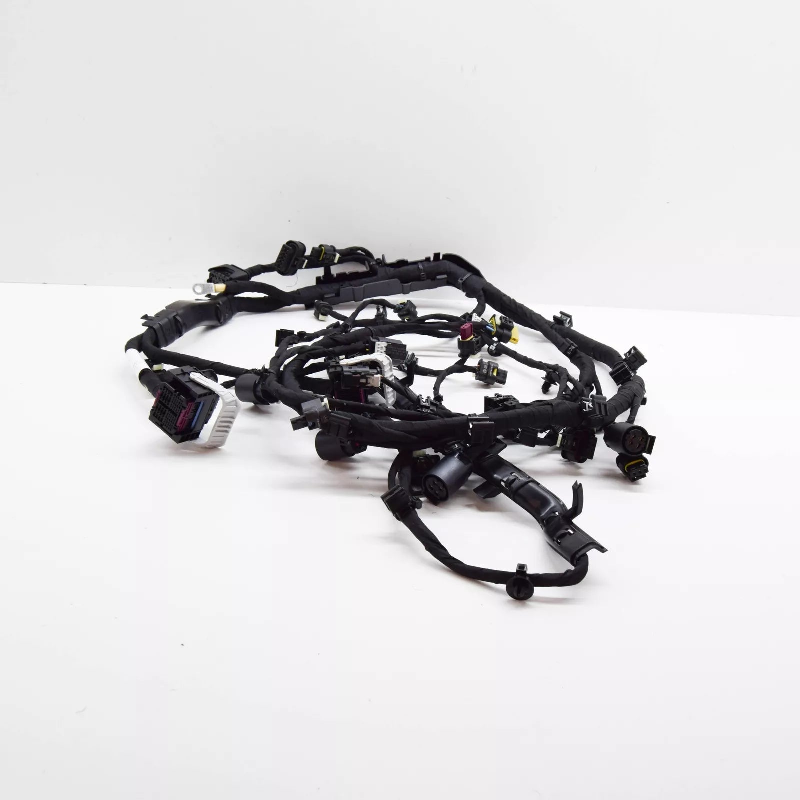 NEW MERCEDES-BENZ S W222 ENGINE WIRING HARNESS A2561507100 ORIGINAL