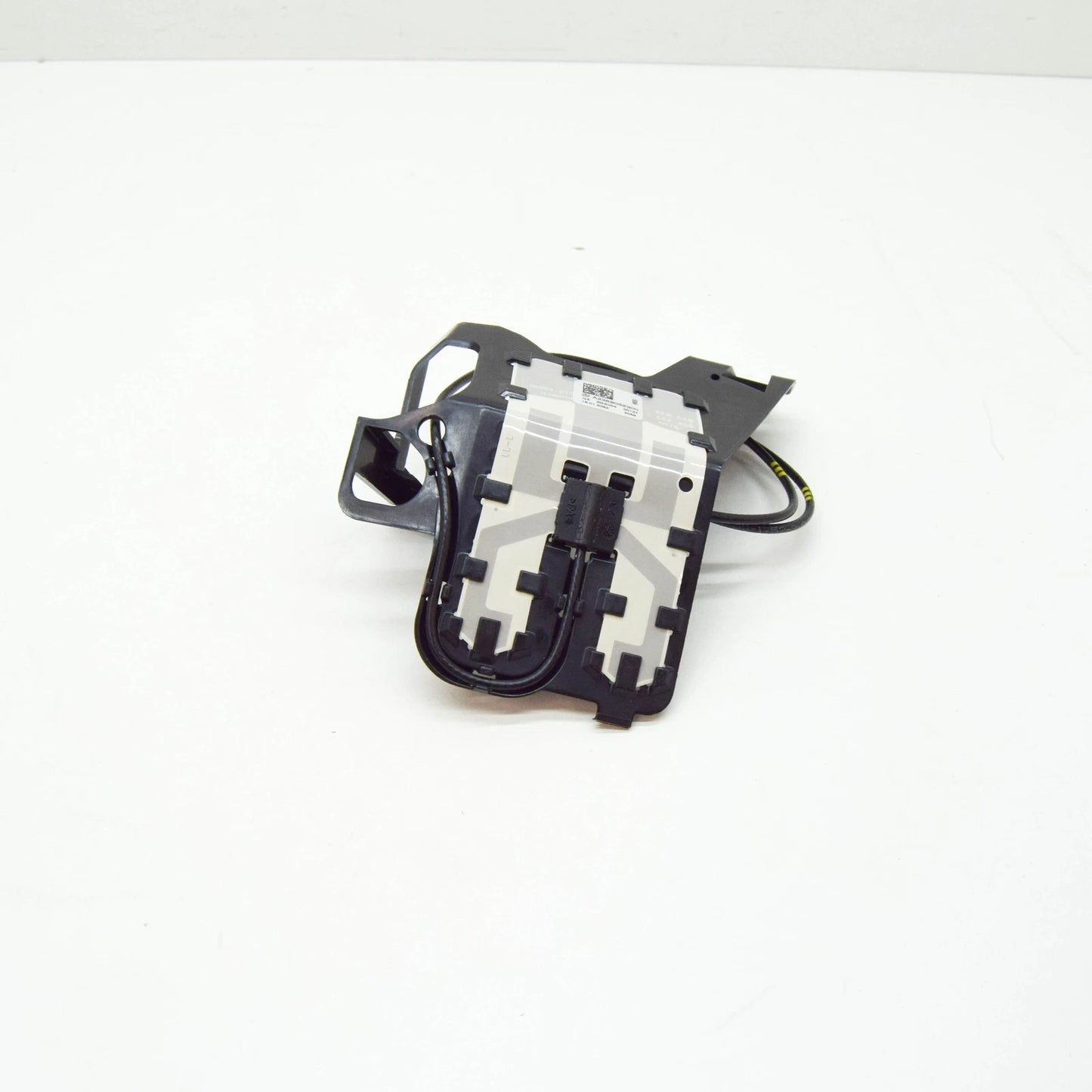 NEW MB E C238 FRONT LEFT DOOR MIRROR TELEPHONE ANTENNA LHD A2388109701 ORIGINAL