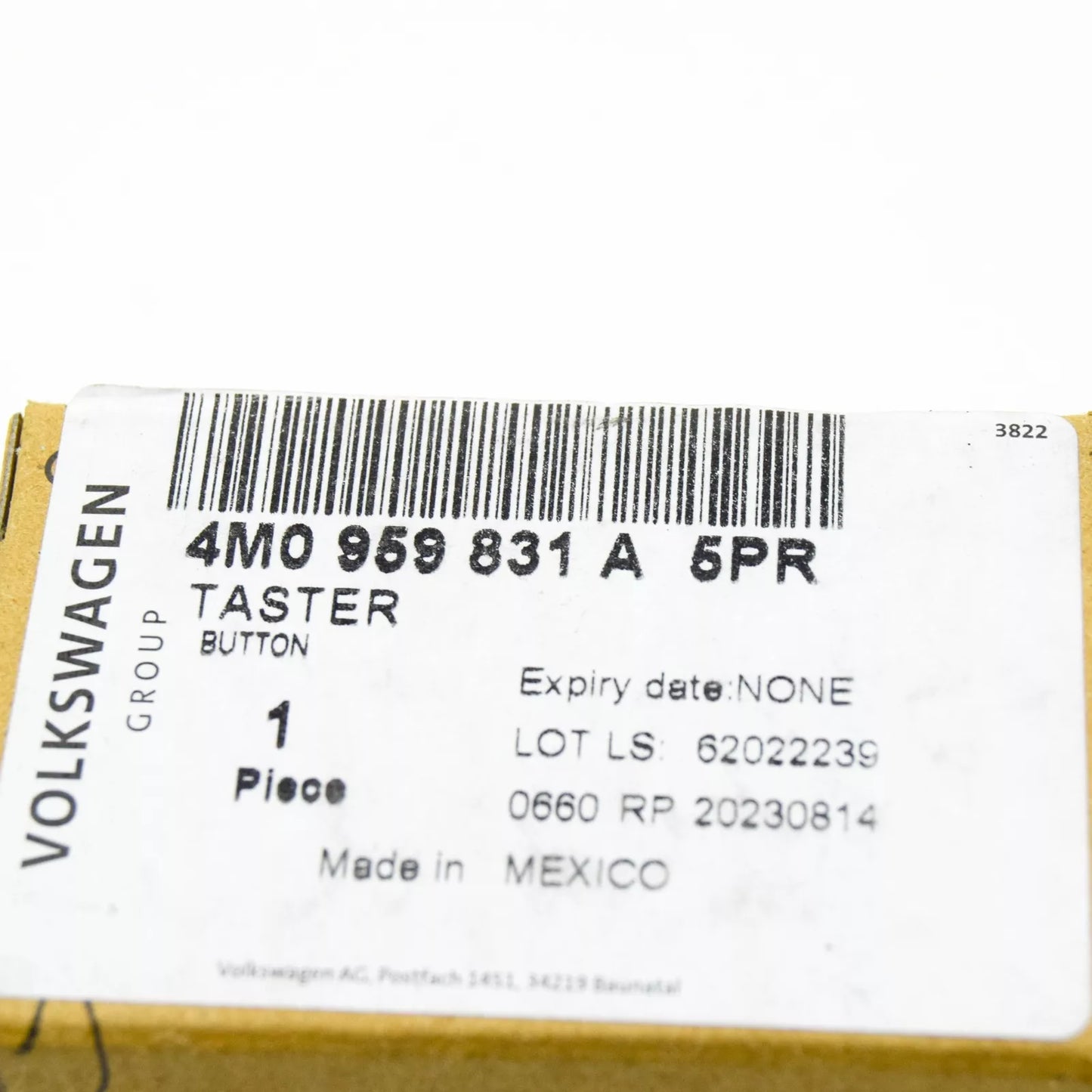 NEW AUDI A4 8W2,B9 TAILGATE LID OPEN SWITCH 4M0959831A5PR ORIGINAL