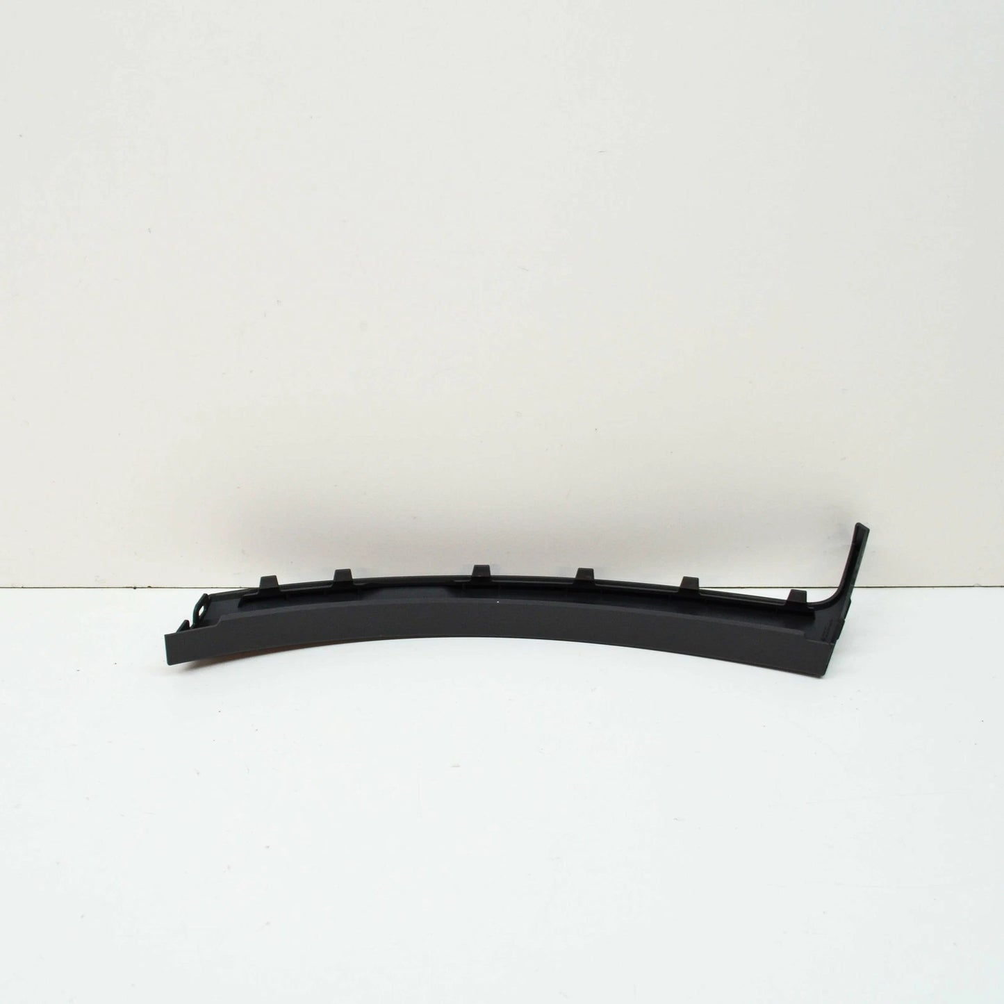 NEW VOLKSWAGEN PASSAT B8 3G FRONT LEFT WHEEL FENDER MOLDING 3G0807257MI1