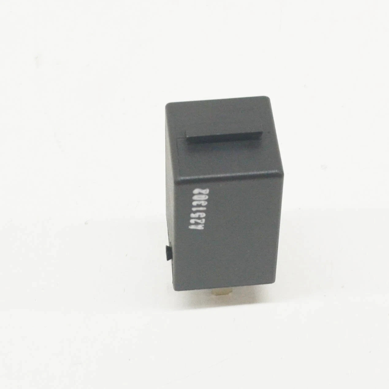 NEW BMW 3 E30 HAZARD WARNING REALY 61361388533 ORIGINAL