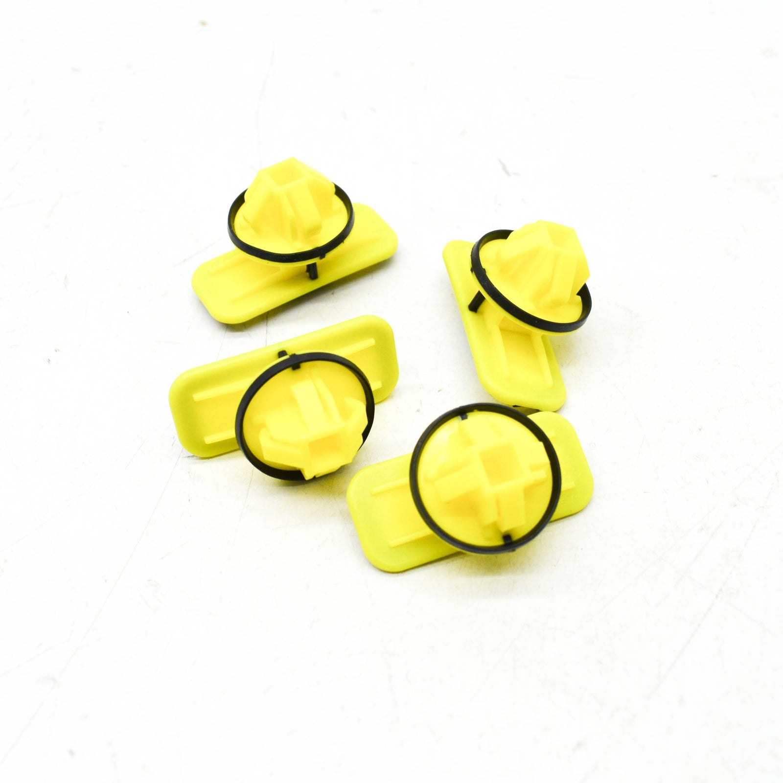 NEW AUDI A6 AVANT C8 SIDE MEMBER TRIM ATTACHMENT KIT 4K8898909 ORIGINAL