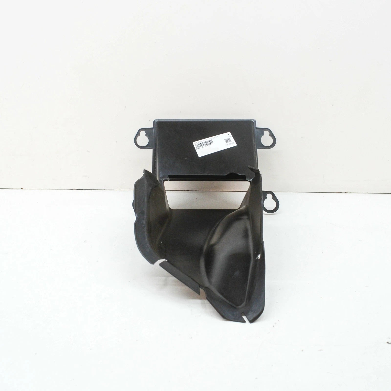 NEW AUDI A5 CABRIO 8W6 REAR UPPER LEFT RADIATOR AIR GUIDE 8W6121333B ORIGINAL