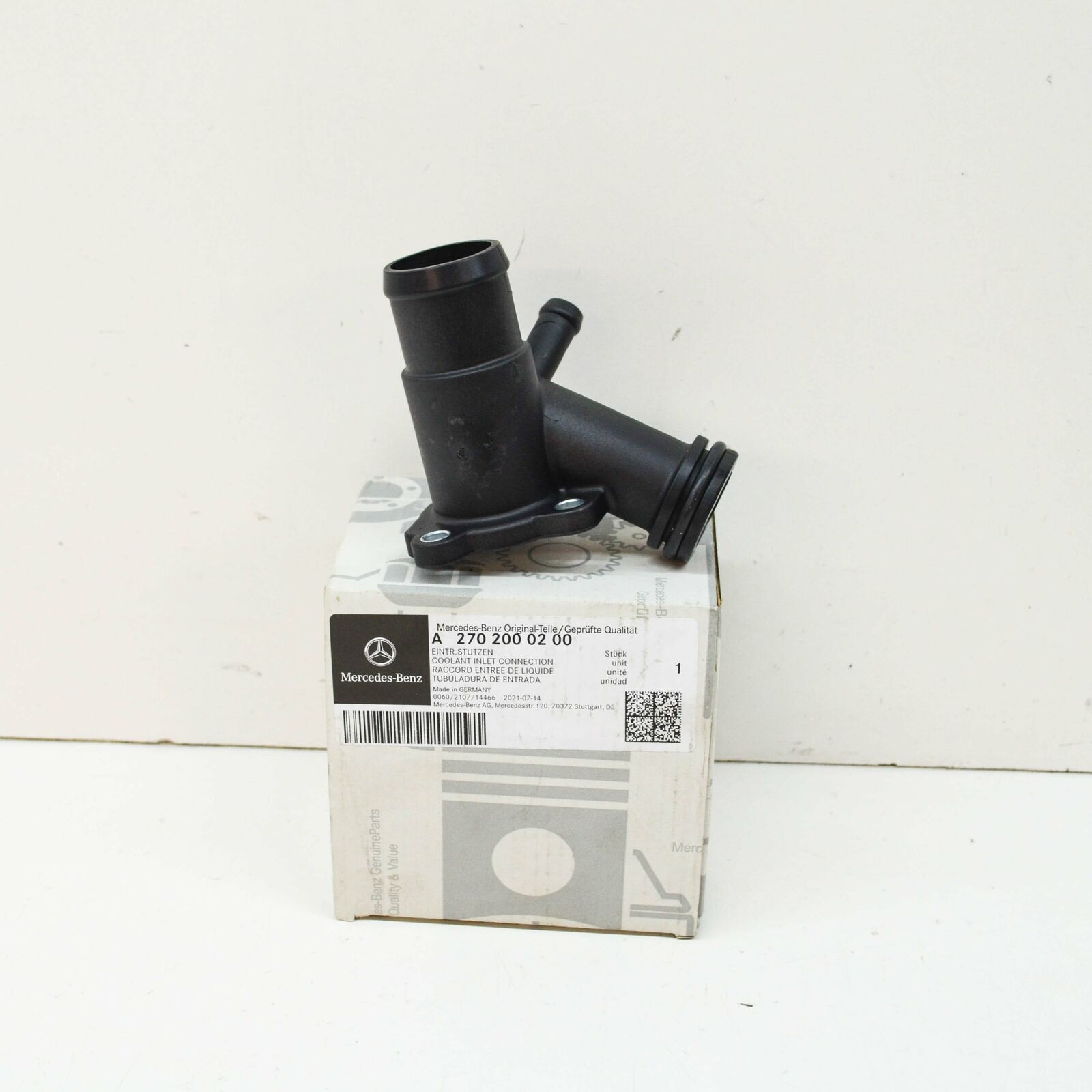 NEW MERCEDES-BENZ B W246 W242 COOLING SYSTEM INLET FLANGE A2702000200 ORIGINAL