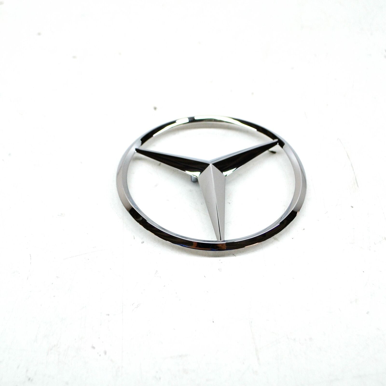 NEW MERCEDES-BENZ E W212 REAR TRUNK BOOT LID BADGE A2128170016 ORIGINAL