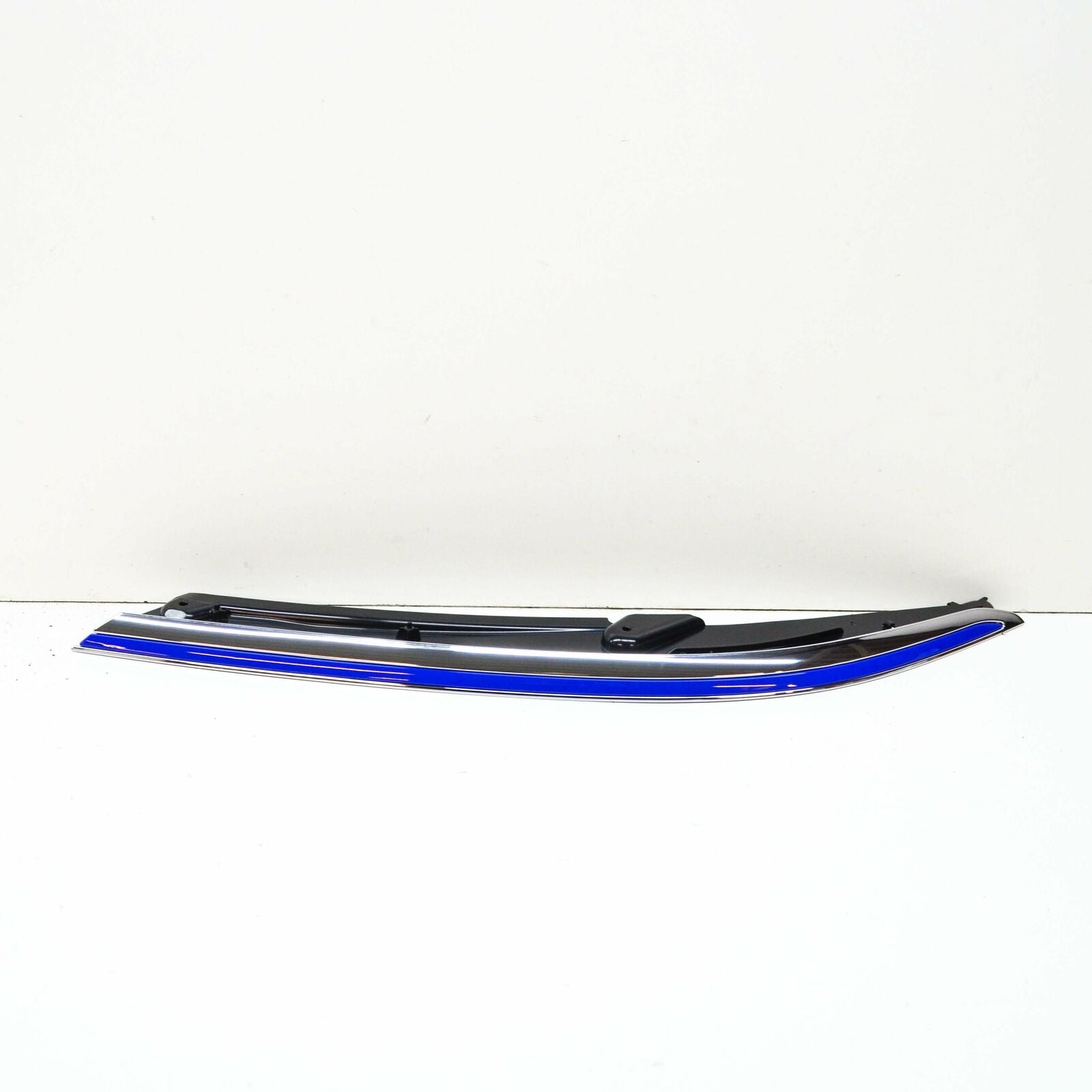 NEW VW PASSAT B8 4 MOTION FRONT LEFT HEADLIGHT PANEL TRIM 3G0941119C ORIGINAL