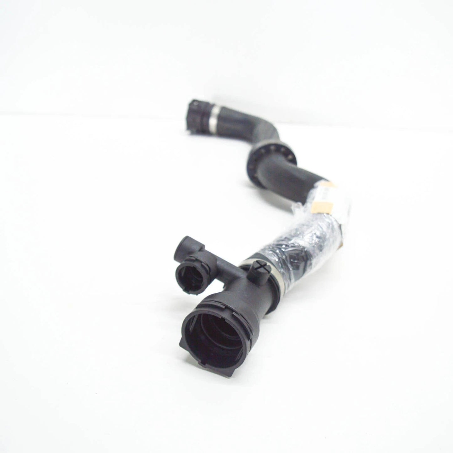 NEW BMW 3 E46 COOLING SYSTEM WATER HOSE 11532247849 2247849 2004 ORIGINAL