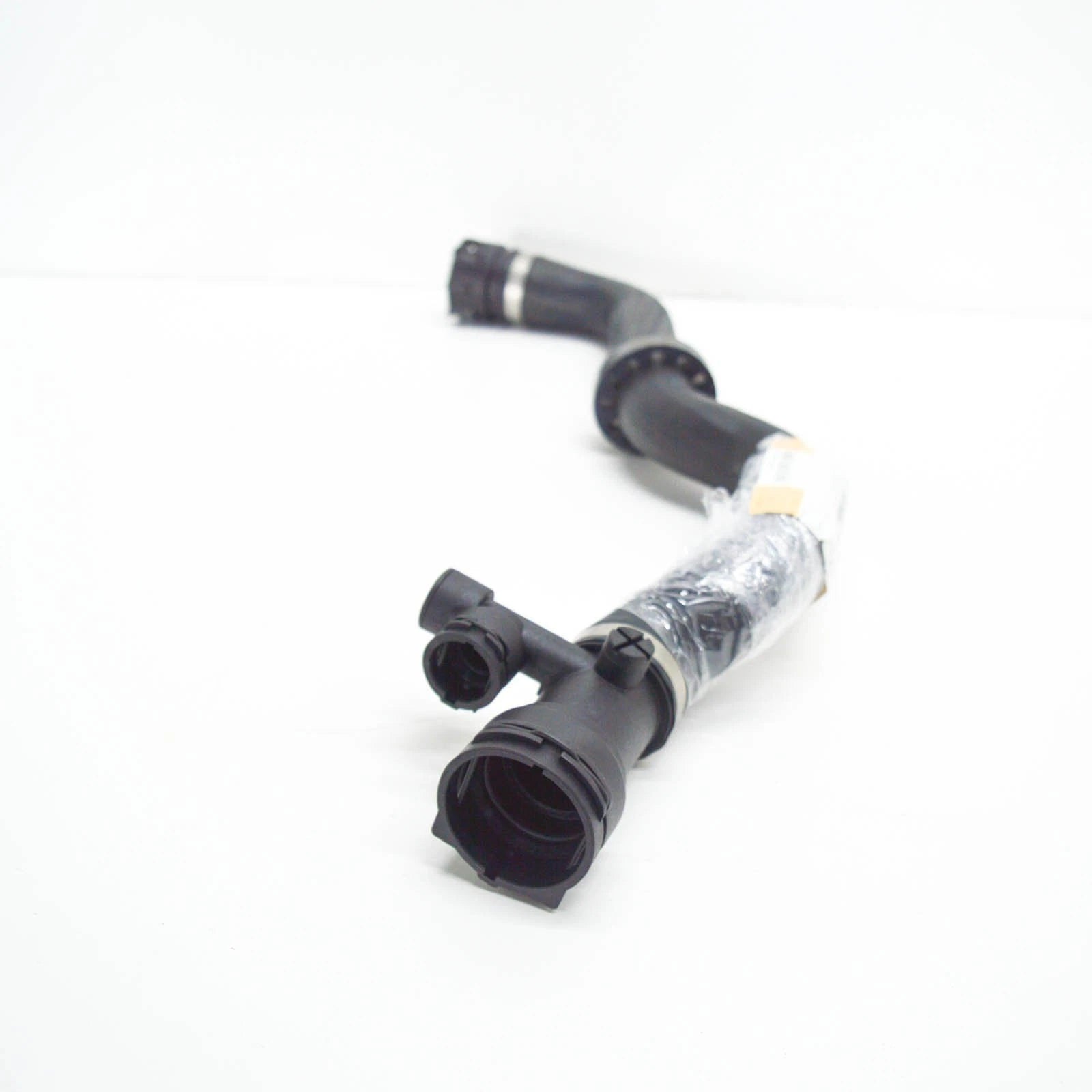 NEW BMW 3 E46 COOLING SYSTEM WATER HOSE 11532247849 2247849 2004 ORIGINAL