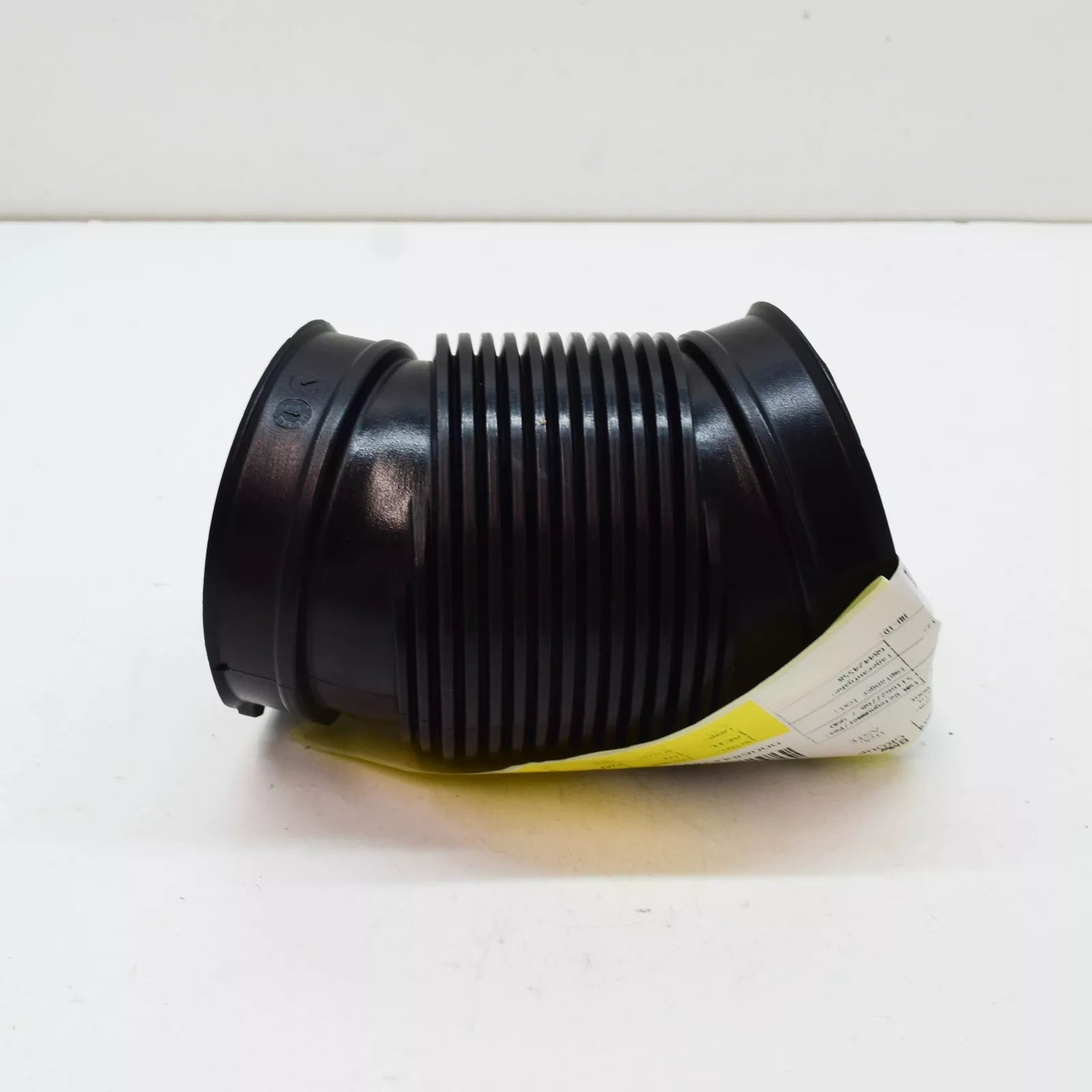 NEW BMW 6 GRAN COUPE F06 ENGINE AIR INTAKE HOSE 13717843279 7843279 ORIGINAL