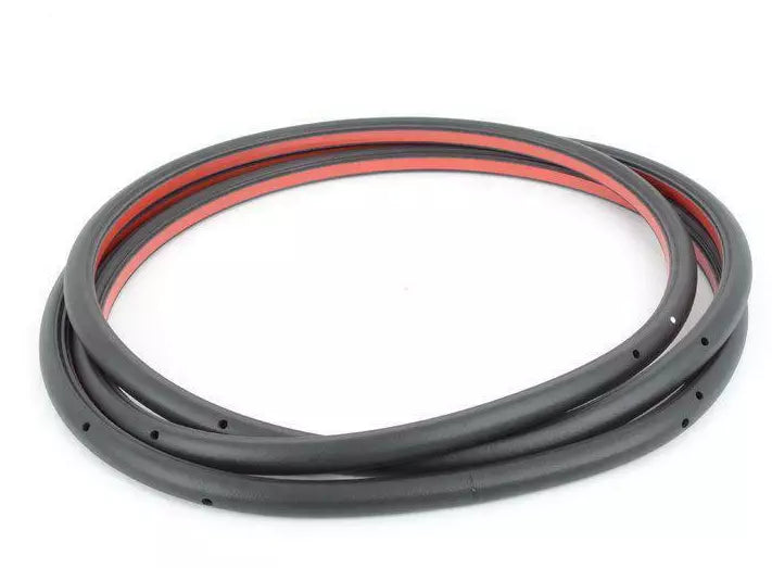 NEW VOLKSWAGEN JETTA A5 REAR DOOR OUTER SEAL 1K5839702B5AP ORIGINAL