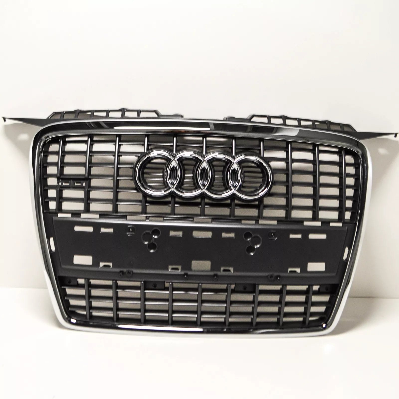 NEW AUDI A3 8P FRONT BUMPER RADIATOR GRILLE 8P4853651D 1QP