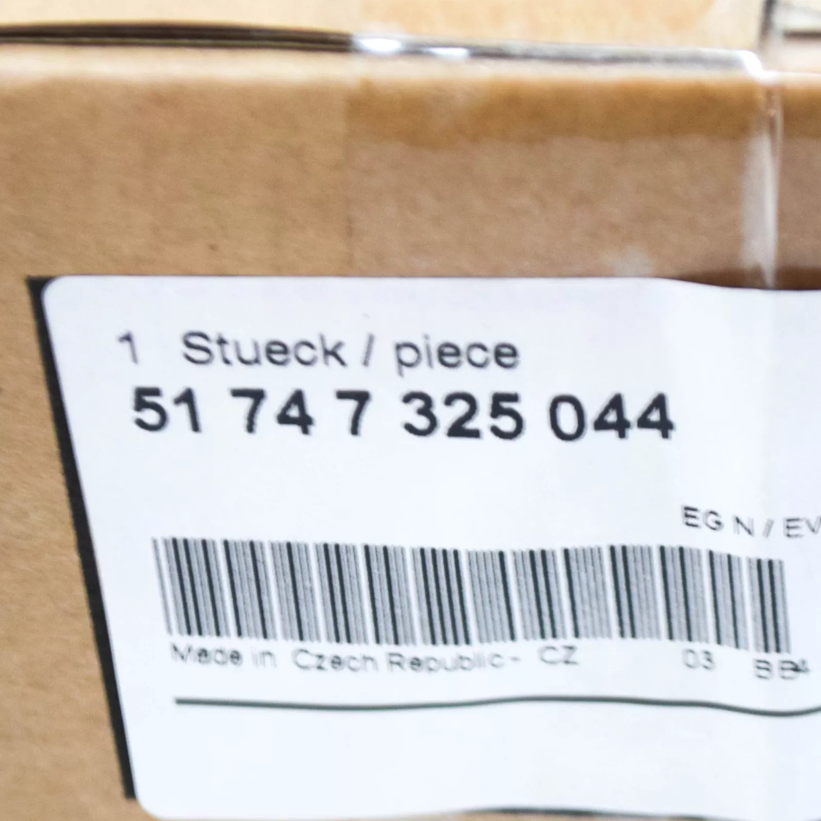 NEW BMW F45 F46 RADIATOR AIR DUCT HOLDER LOWER LEFT 7325044 51747325044 ORIGINAL