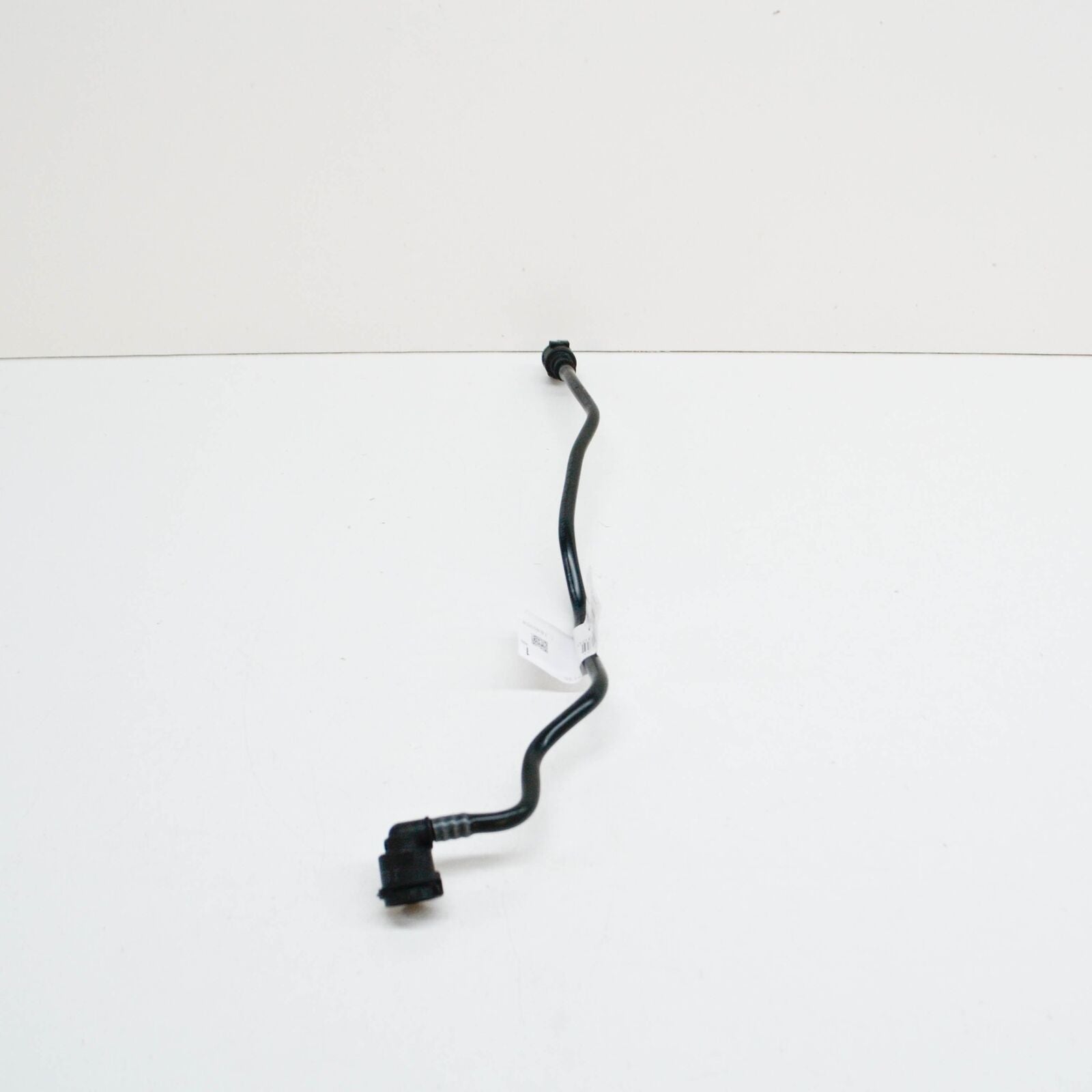 NEW MERCEDES-BENZ BW247 EXPANSION RESERVOIR BLEED LINE A2475011400 ORIGINAL