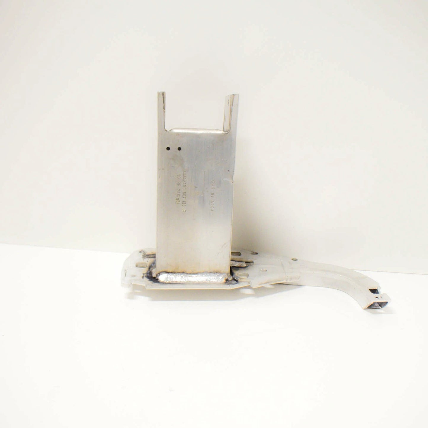 NEW AUDI A6 C7 FRONT BUMPER REINFORCEMENT LEFT BRACKET 4G0807133F