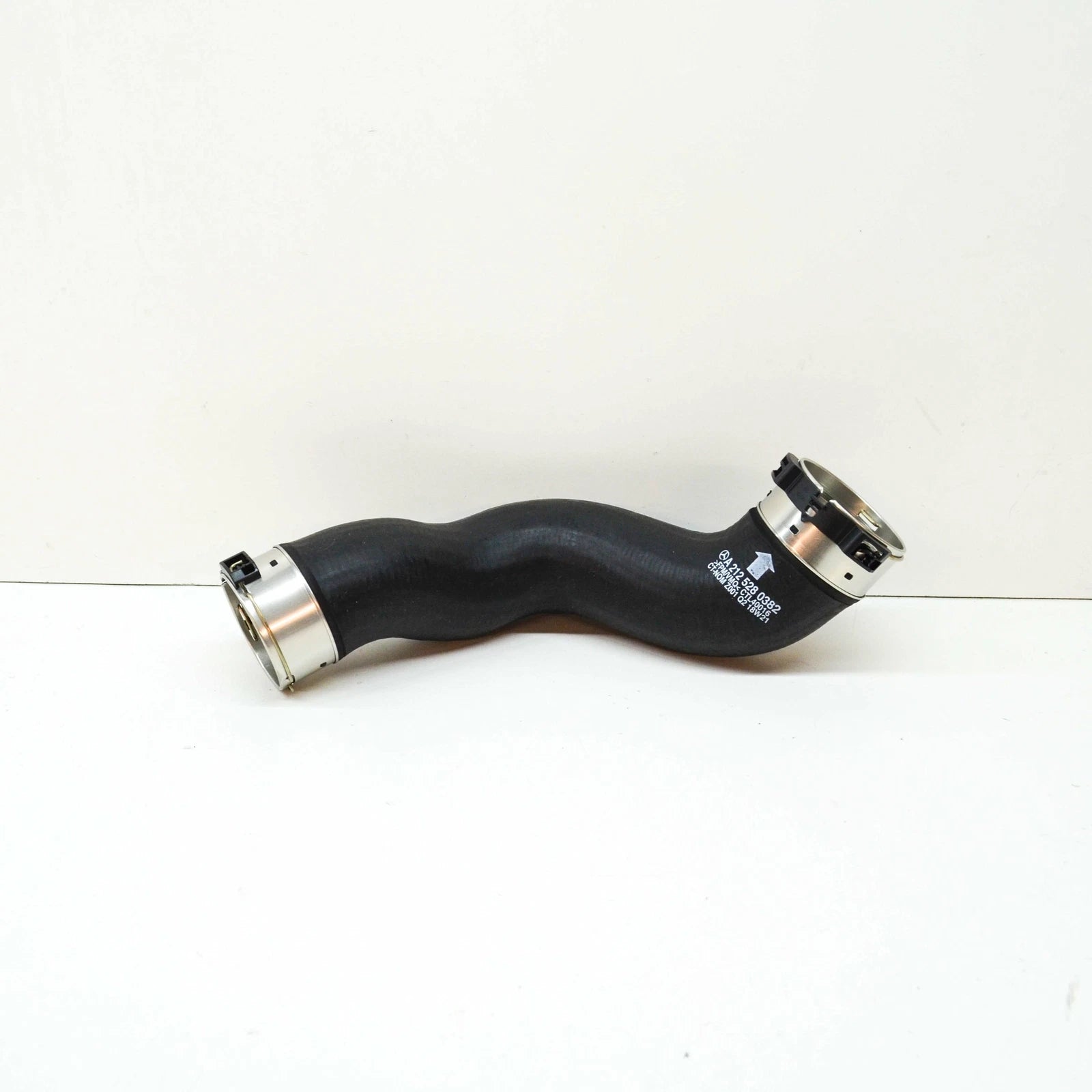 NEW MERCEDES-BENZ E W212 RIGHT SIDE INTERCOOLER PIPE HOSE A2125280382 ORIGINAL