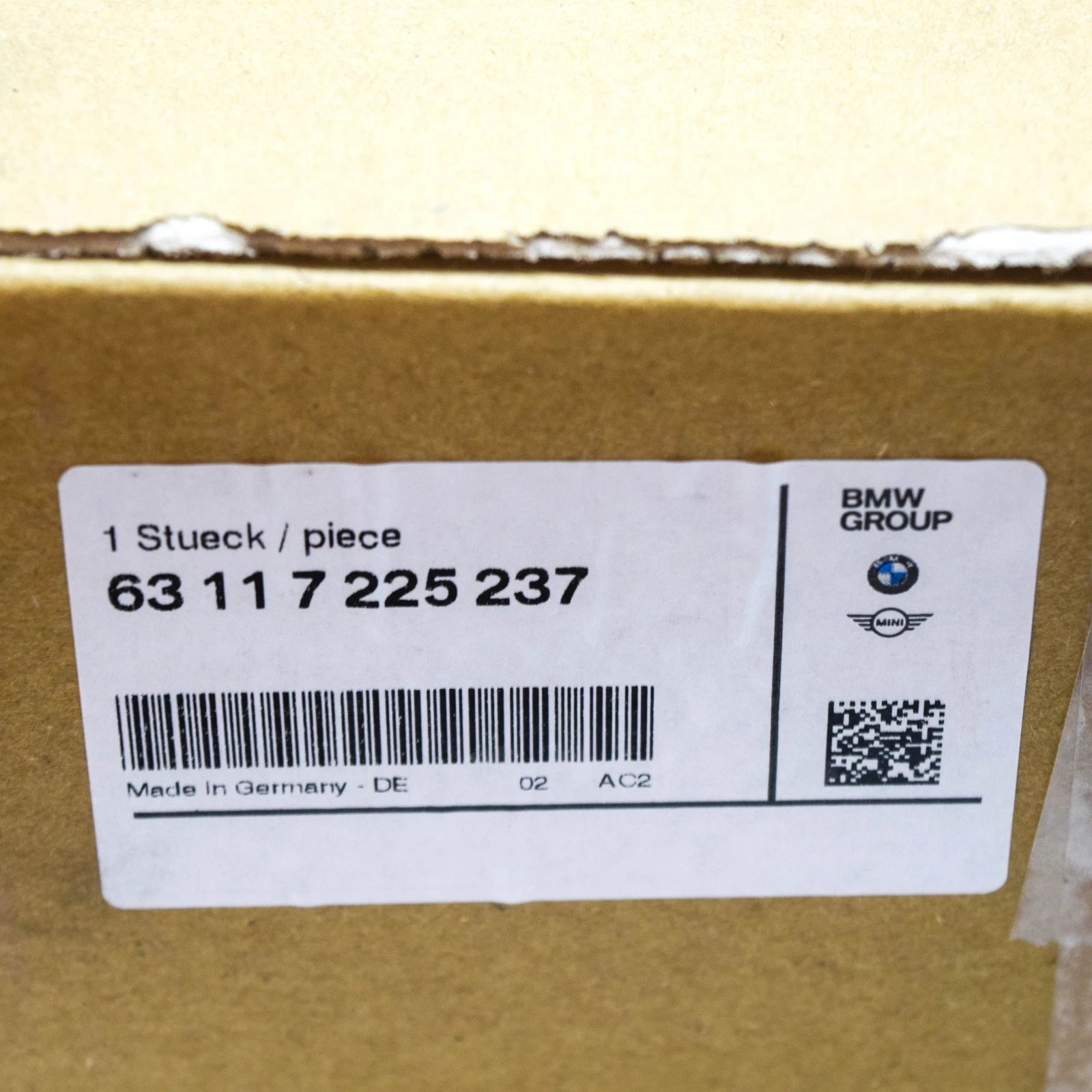 NEW BMW 7 F01 LEFT HEADLIGHT GASKET 63117225237 7225237 ORIGINAL