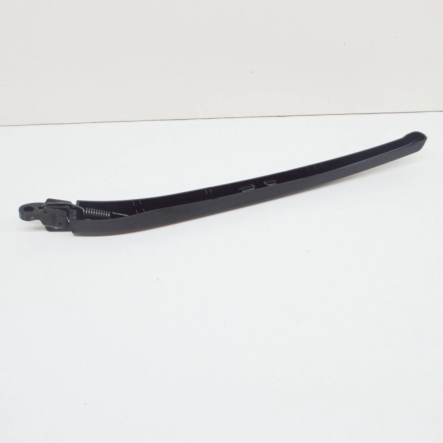 NEW BMW 5 E61 TOURING REAR WINDOW WIPER ARM 61627066173 ORIGINAL