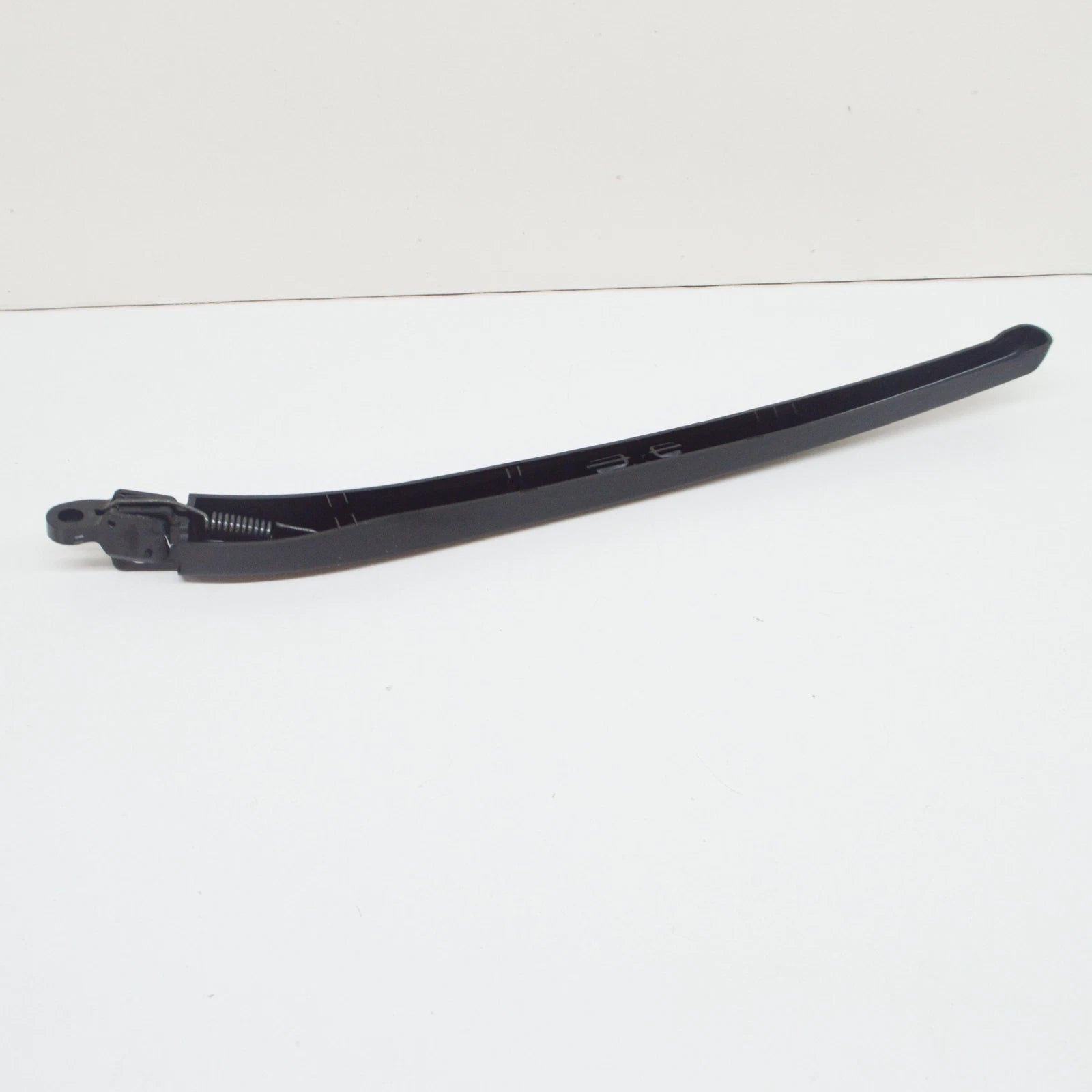 NEW BMW 5 E61 TOURING REAR WINDOW WIPER ARM 61627066173 ORIGINAL