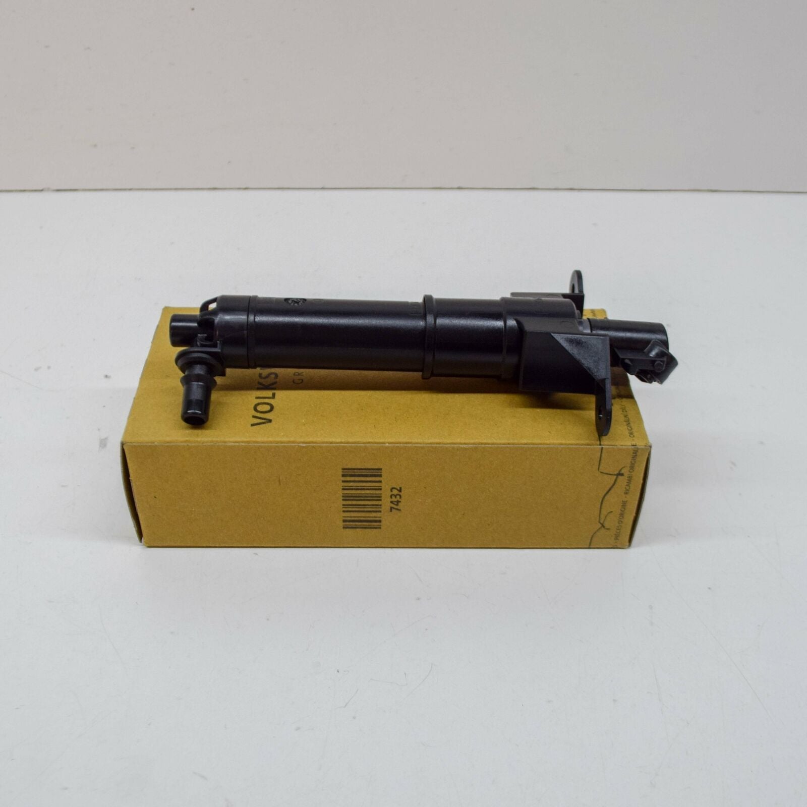 NEW AUDI Q5 SQ5 80A MK2 FRONT LEFT SIDE HEADLIGHT WASHER 80A955101A ORIGINAL