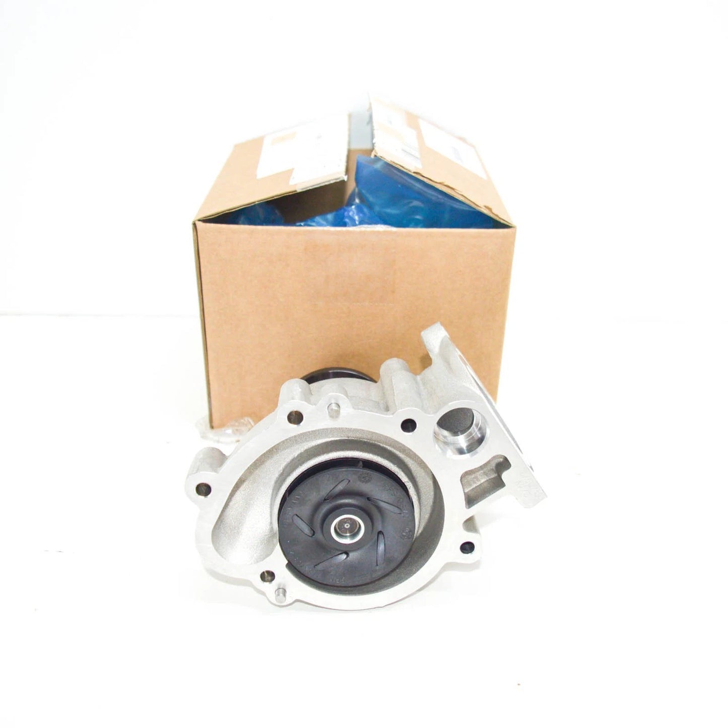 NEW BMW M3 E46 WATER PUMP 11517838118 7838118 ORIGINAL