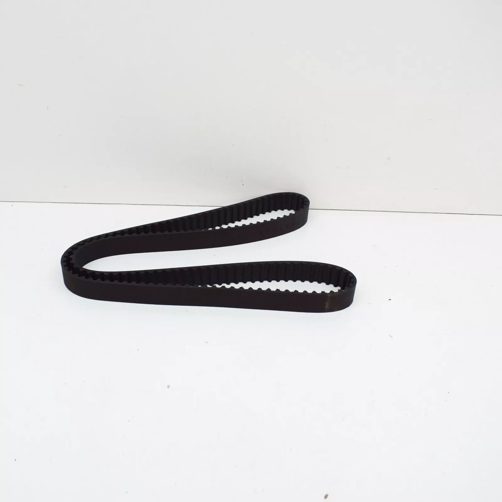 NEW AUDI A1 8X TIMING TOOTHED BELT 04L109119D