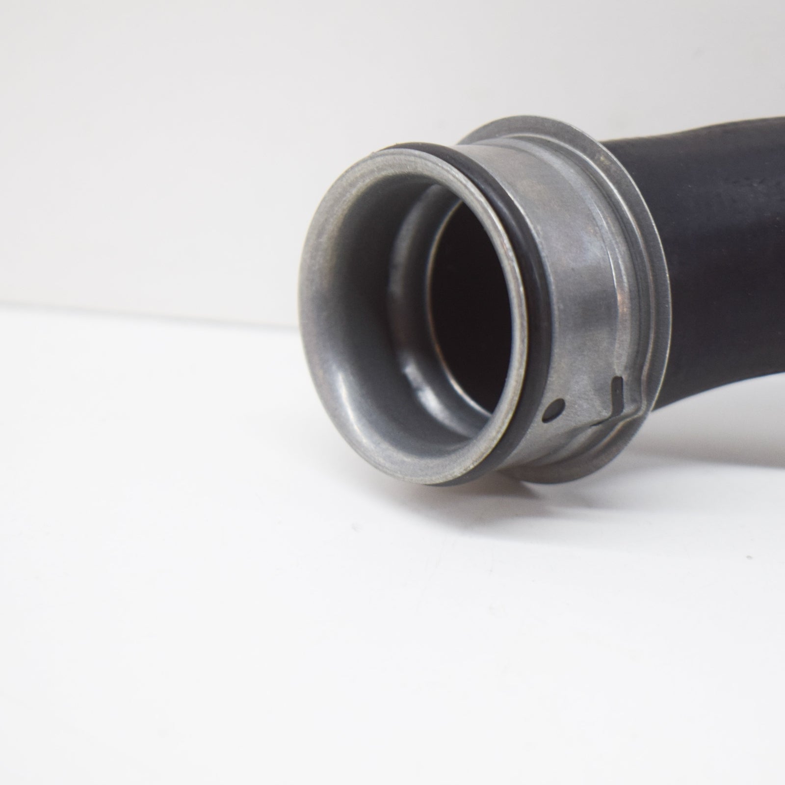 NEW MERCEDES-BENZ C W204 LEFT RADIATOR COOLANT HOSE A2045013982 ORIGINAL