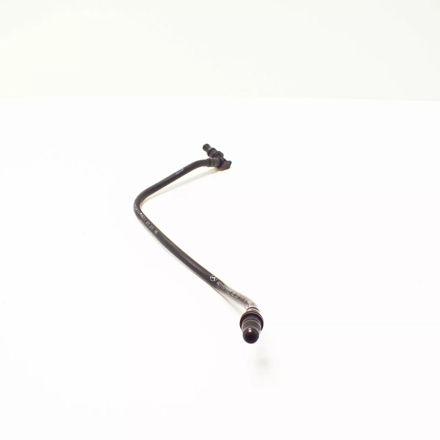 NEW MB E-CLASS W211 COOLANT BREATHER PIPE A2115010925 5.5 PETROL 350KW