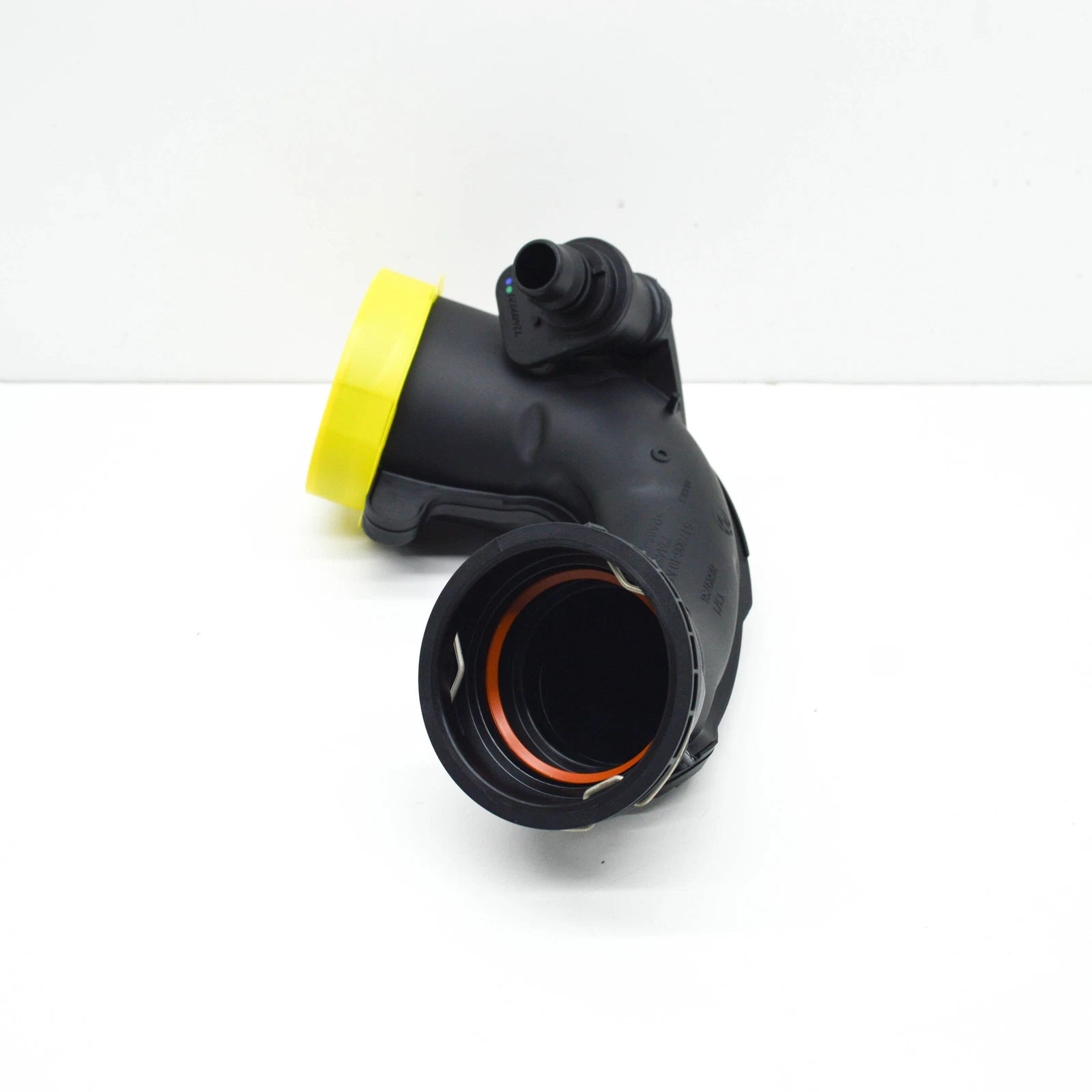 NEW BMW X5 G05 ENGINE AIR INTAKE HOSE RIGHT 13718689758 ORIGINAL