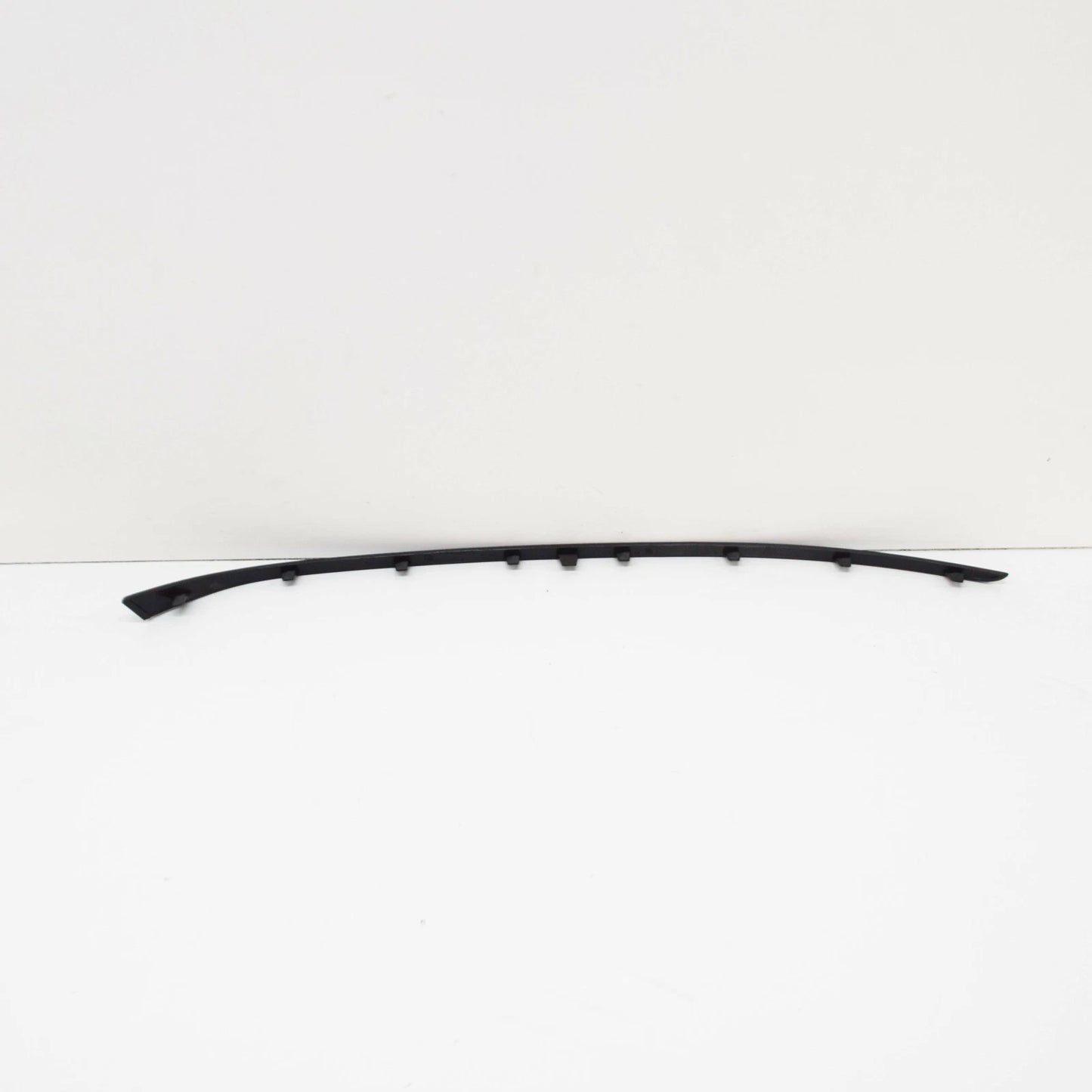 NEW AUDI A3 8V FRONT BUMPER RIGHT COVER TRIM 8V5807534