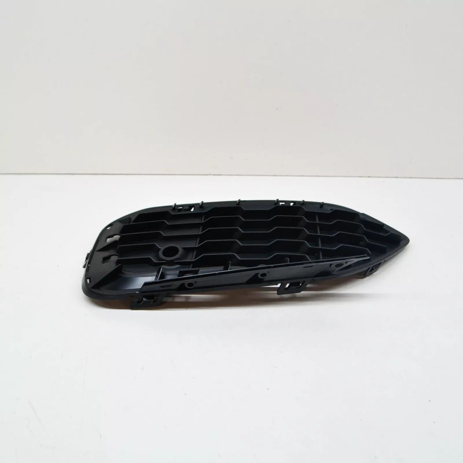 NEW BMW 1 F20 FRONT LEFT FOG LIGHT GRILLE 51118068605 ORIGINAL