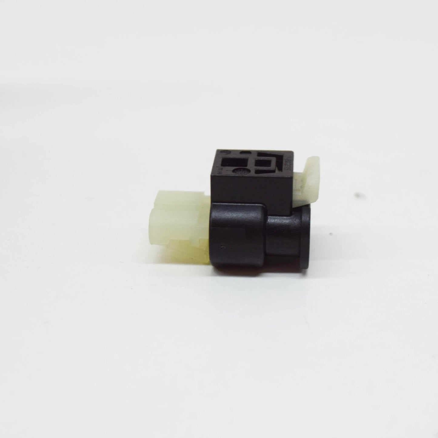 NEW MERCEDES-BENZ ML W166 FUEL SUPPLY CLUTCH HOUSING A0225452526 ORIGINAL