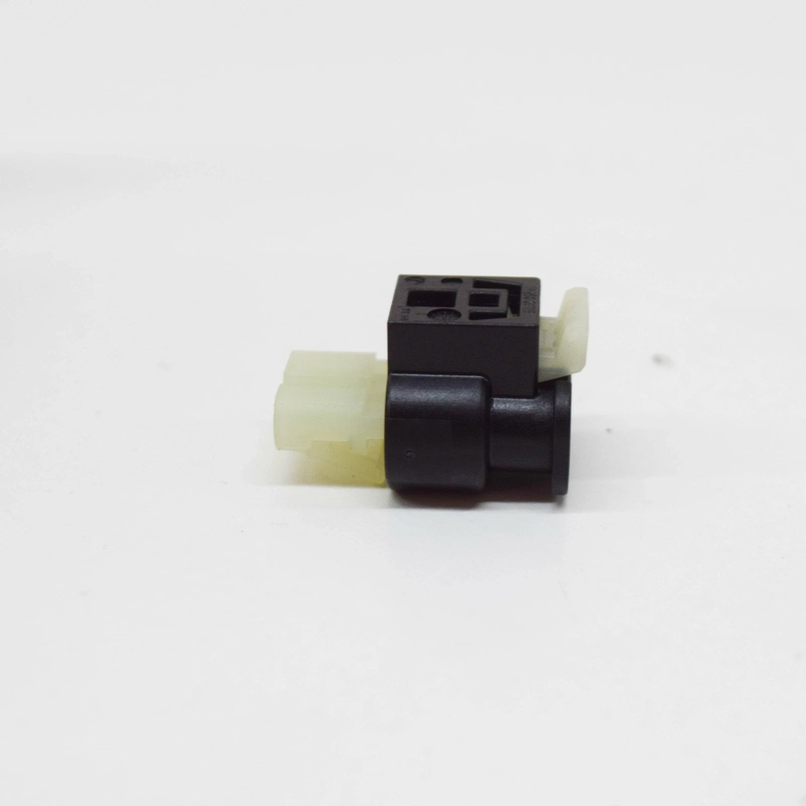 NEW MERCEDES-BENZ ML W166 FUEL SUPPLY CLUTCH HOUSING A0225452526 ORIGINAL