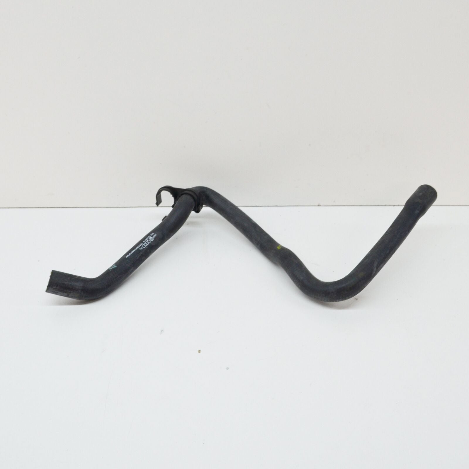 NEW AUDI A3 8P ENGINE COOLANT HOSE 1K0122063G ORIGINAL