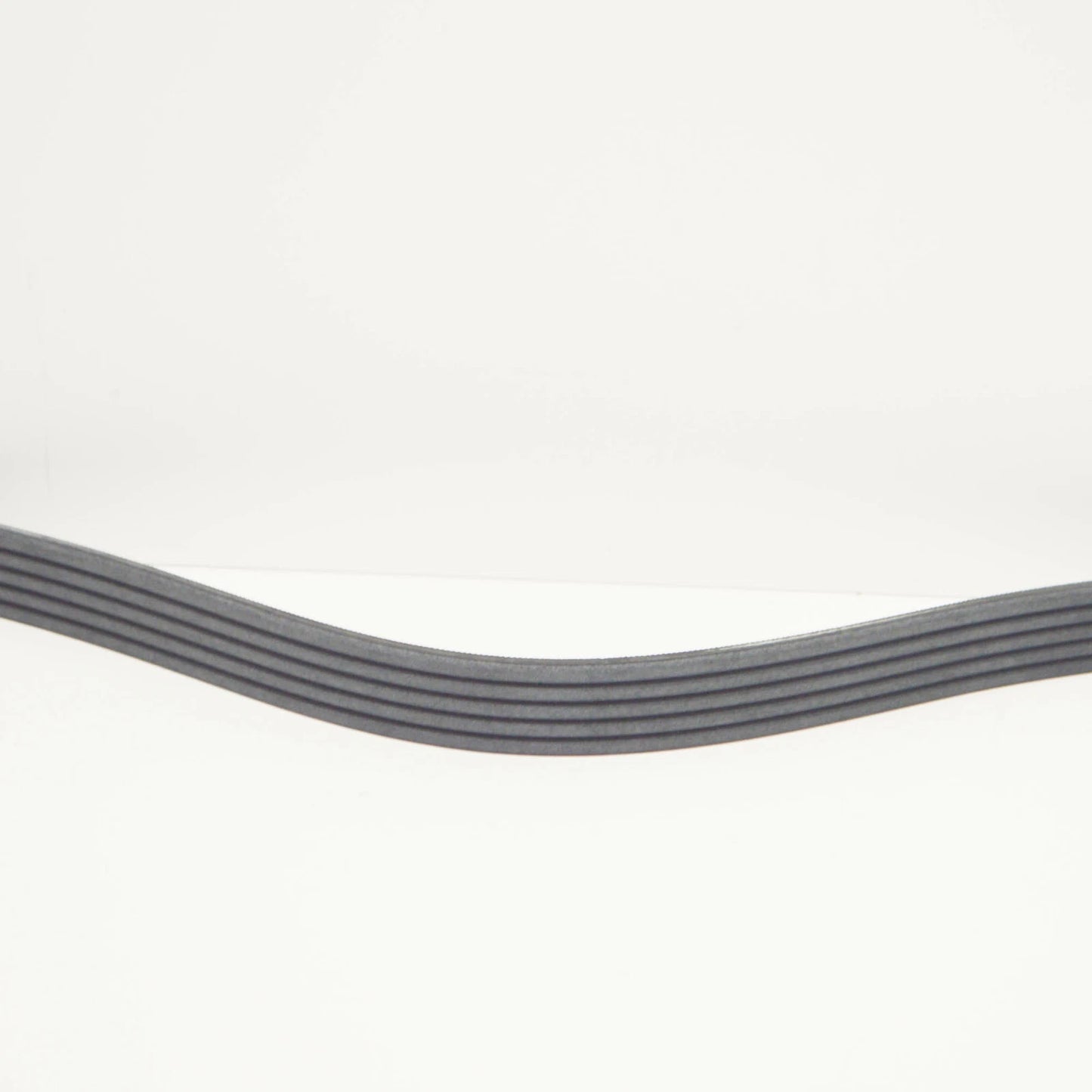 NEW AUDI TT FV SERPENTINE V-BELT RIBBED 07K145933T