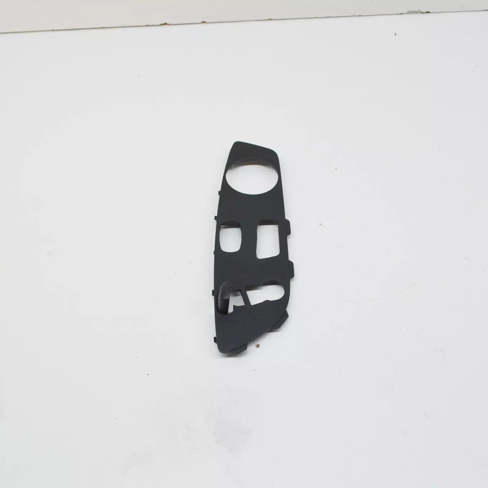 NEW VW TOUAREG 7P FRONT RIGHT SEAT SWITCH BEZEL 7P6882516C9B9 ORIGINAL