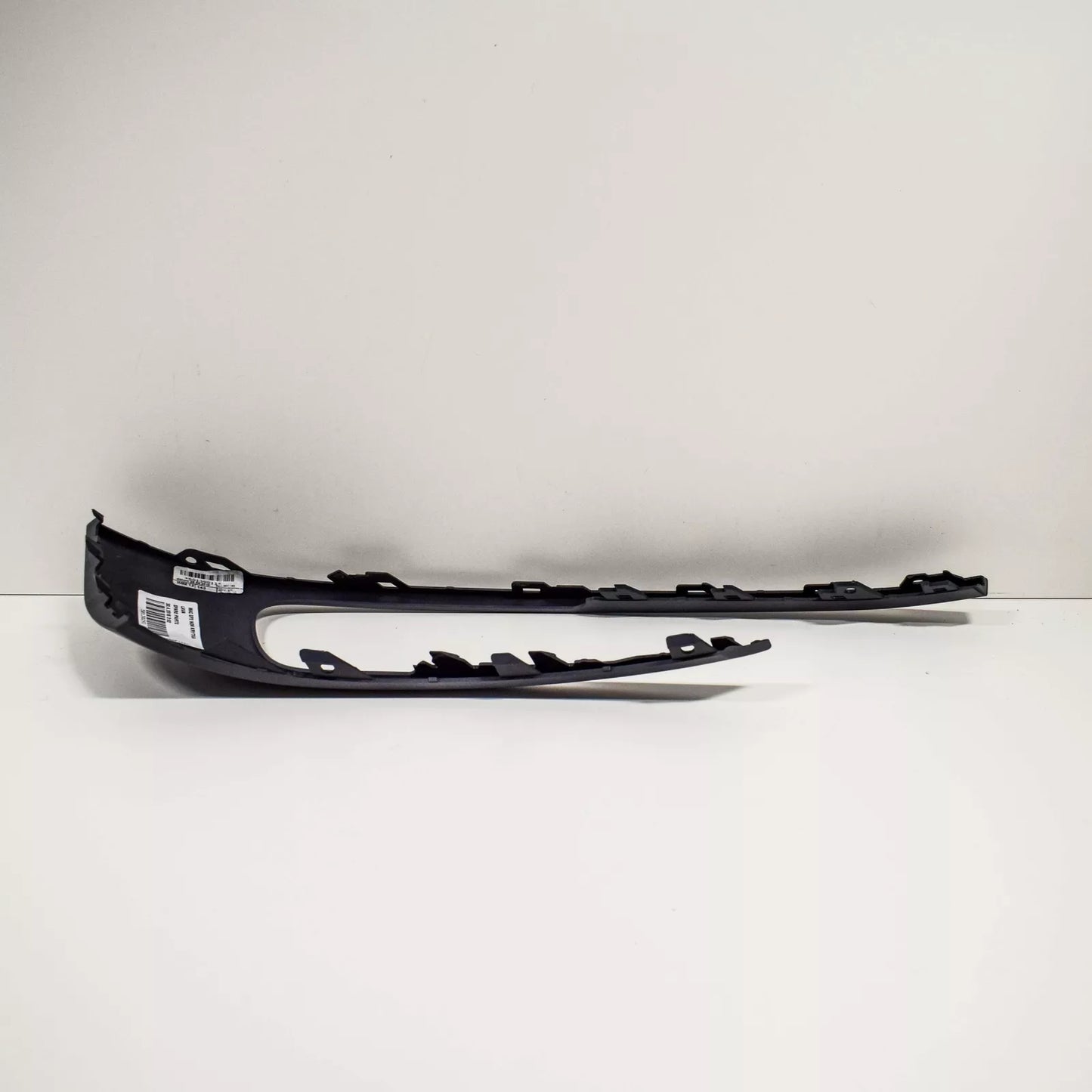 NEW VW TOUAREG 7P FRONT LEFT FOG LIGHT GRILLE TRIM 7P6807489HGRU ORIGINAL