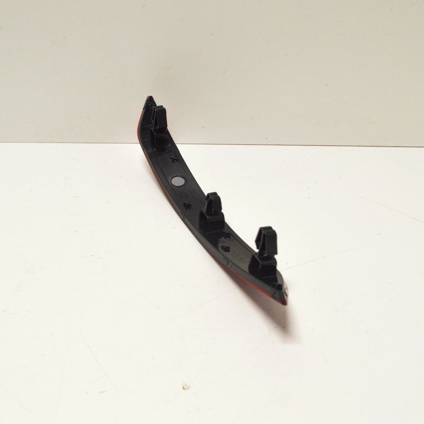 NEW AUDI A3 8V REAR BUMPER LEFT REFLECTOR 8V5945105C ORIGINAL